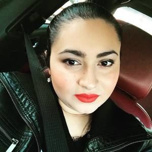 Meet your Posher, Yamileth